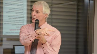 Bild: Dr. Matthias Schöberl/exb
Professor Franz Seitz spricht über die Niedrigzinspolitik der EZB.