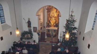 Bild: ral
Am ersten Weihnachtsfeiertag war die St. Nikolaus-Kirche in Trisching bis auf den letzten Platz gefüllt.