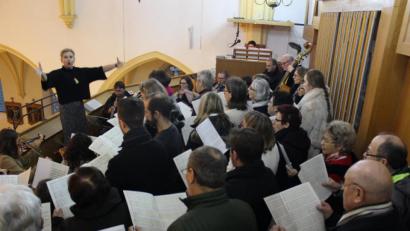 Bild: mtm
Chorleiterin Susanna Müssig-Wilczek hatte die musikalische Gesamtleitung beim Konzert in Rosenberg.