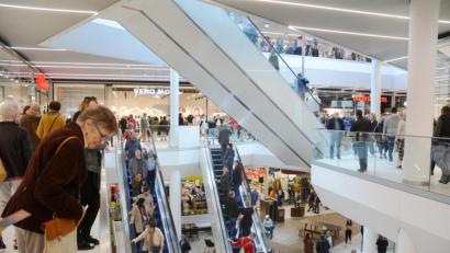 Bild: Gabi Schönberger
Menschenmassen bei der NOC-Eröffnung im September.