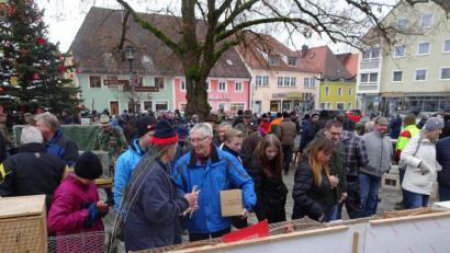 Bild: hm
Guter Zuspruch beim Tauben- und Geflügelmarkt.