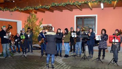 Bild: fjo
Im "Eismann-Anwesen" musizieren Instrumentalisten unter Leitung von Gerlinde Gläser und halten damit eine lange gehegte Tradition am Leben.