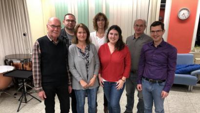 Bild: exb
Der neue Vorstand mit (von links) Hans Renner, Kassenprüfer, Michael Heinz, Beisitzer, Alexandra Ottmann, Vorsitzende, Kristina Süß, Zweite Vorsitzende, Siegfried Meier, Kassenprüfer, Reiner Vogel, Schriftführer.