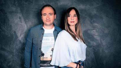 Bild: exb
Der gebürtige Amberger Tobias Wendl und Janina Dietz haben als "PolyStereo" ihr erstes Album produziert - abgemischt in den Londoner Abbey Road Studios.