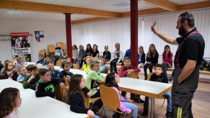 Bild: fz
Der Umgang mit Krachern ist nichts für Kinder.