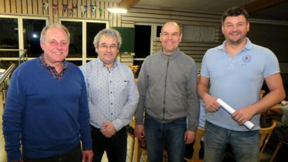 Bild: Hirsch
Die TV-Vorstandsmitglieder Peter Haas, Andreas Eckl, Stefan Geitner und Jürgen Böhm (von links) bilden das Messe-Team.