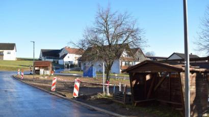 Bild: bnr
Nach der Fertigstellung der Straßen ruhen die Arbeiten im Dorferneuerungsverfahren Köttlitz. Im Frühjahr geht es mit der Gestaltung des Dorfplatzes weiter.