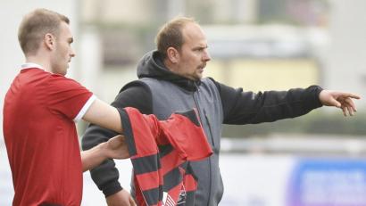 Bild: Ziegler
Ab der neuen Saison gibt Sebastian Binner (rechts) beim SV Raigering die Kommandos an der Seitenlinie. Der Trainer des SSV Paulsdorf wird im Sommer Nachfolger von Martin Kratzer, der nach Grafenwöhr wechselt.