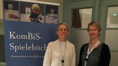 Bild: exb
Mit ihren "KomBiS" machen Manuela Meißner und Verena Dineiger (von links) bei einem Fachkongress in Leipzig Furore.