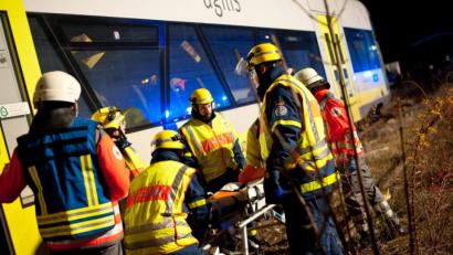 Bild: exb
Rund 4.000 Einsatzstunden markierten das Rekordjahr 2019 des THW Weiden. Durch regelmäßige Übungen bereiten sich die ehrenamtlichen Einsatzkräfte auf den Ernstfall vor.