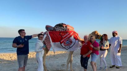 Bild: exb
Nabburger Bayern-Fans bei einer Safari in Katar.