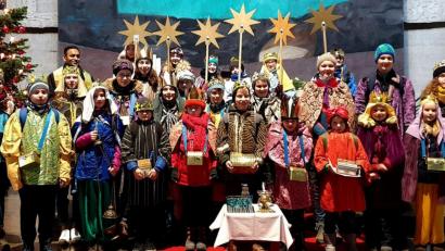 Bild: zer
Fast 30 Sternsinger werden in Pirk ausgesandt.