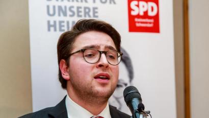 Bild: Hösamer
Landratskandidat Peter Wein stellte das SPD-Programm für die Kommunalwahl vor.