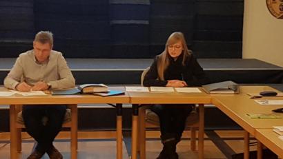 Bild: gi
Kämmerin Jessica Piehler legte ihren ersten Haushalt in der letzten Sitzung des Gemeinderates vor.