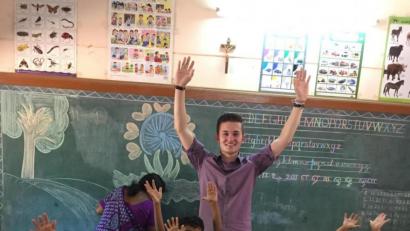 Bild: exb
Am sogenannten Children’s Day war Tim Röbl in einer der Kindergartenklassen an der Schule, an der er Englisch unterrichtete.