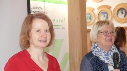 Bild: rn
Irmgard Brunner (rechts) informiert über Infektionskrankheiten, Petra Schäffler lädt zum Landfrauentag am 17. März in die Stadthalle Neustadt/WN ein.