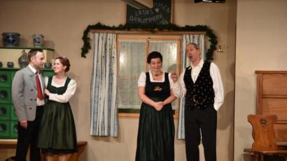 Bild: exb
Noch dreimal präsentiert die Freihunger Theatergruppe die Bauernkomödie "Das sündige Dorf".