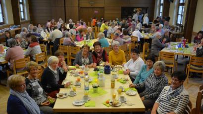 Bild: jr
Volles Haus am Samstagvormittag im Josefsheim: Mehr als 110 Frauen kamen zum 2. Frauenfrühstücks des Katholischen Frauenbunds Mitterteich.