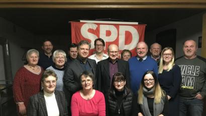 Bild: exb
Die Mischung der Kandidaten der SPD Mantel stimmt. Unter anderem mit hohem Frauenanteil auf der Liste gehen die Genossen in den Kommunalwahlkampf.