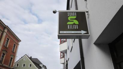 Bild: Wolfgang Steinbacher
2008 eröffnete Kilian Schön sein "Cafe - Feinkost - Restaurant" in Amberg. Mittlerweile werden hier vor allem Schokoladenprodukte hergestellt.