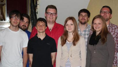 Bild: exb
Wie die Zeit vergeht: Der Vorstand der „Jugend“ anno 2012. Zweiter von links ist der heutige SPD-Bürgermeisterkandidat Sebastian Dippold. Mit ihm engagierten sich im Verein (von links) Florian Stangl, Armin Peter, Stefan Rupprecht, Sabrina Kunz, Adrian Kuhlemann, Kathrin Schell und Alex Pecher.