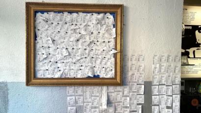 Bild: Raß, Magdalena
Kassenbons die keiner haben will, finden hier einen passenden Rahmen.