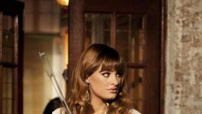 Bild: Simon Fowler
Der Klang ihrer Gariel-Stradivari hat Schmelz, ist farbig, süffig, seelenvoll: Die schottische Geigerin Nicola Benedetti legt einen begeisternden Auftritt hin.