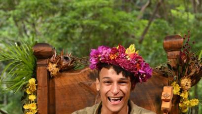 Bild: Stefan Menne, TVNOW
Prince Damien hat die Fernsehsendung "Ich bin ein Star - Holt mich hier raus!" gewonnen.