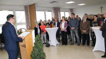 Bild: prh
Zahlreiche Vertreter von über 80 geladenen Vereinen und Organisationen in der Kreisstadt waren zum Ehrenamtsempfang des SPD-Ortsvereins ins AWO-Heim gekommen. Dritter Bürgermeister Heribert Schubert erhielt großen Beifall für seine Laudatio, in der er eine Lanze für das Ehrenamt brach.