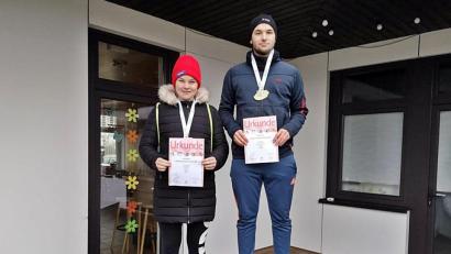 Bild: jma
Milena Gebhard und Paul Pöllmann zeigen in Wiesau sehr gute Leistungen.