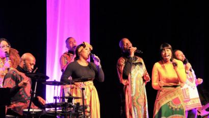 Bild: stg
Für einen mitreißenden Abend sorgte "The Best of Black Gospel" in der Fichtelgebirgshalle Wunsiedel