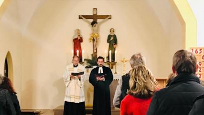 Bild: wku
Der Gottesdienst zur Gebetswoche für die Einheit der Christen in Hirschau gestalteten die Pfarrer Hofmann und Pfarrer Fischer.