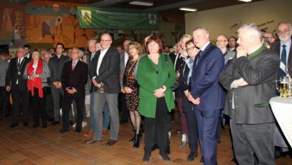 Bild: frd
Der Neujahrsempfang von Stadt und Panzergrenadierbataillon 122 genießt hohen Stellenwert in Oberviechtach. Erneut mischten sich zahlreiche Vertreter des öffentlichen Lebens unter die Soldaten.