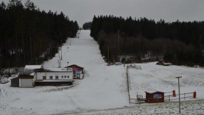 Bild: dob
Im Ski- und Snowboardzentrum Fahrenberg steht der Lift heuer still. Die Wintersaison fällt aus.