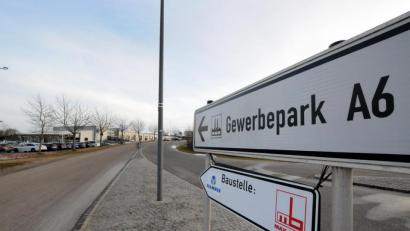 Bild: Stephan Huber
Für Freie Wähler und SPD in Ursensollen reicht der bestehende Gewerbepark an der A6. Das interkommunale Gewerbegebiet mit der Stadt Amberg wäre fünf Mal so groß geworden.
