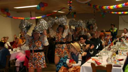 Bild: fpoz
Die "Funny Ladies" aus Friedenfels brachten viel Schwung mit.