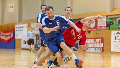 Bild: Günter Uschold (gud)
Maximilian Fütterer (hier im Spiel gegen die TS Regensburg) war mit elf Treffern erfolgreichster Werfer beim 37:26-Erfolg des HV Oberviechtach beim HC Weiden.