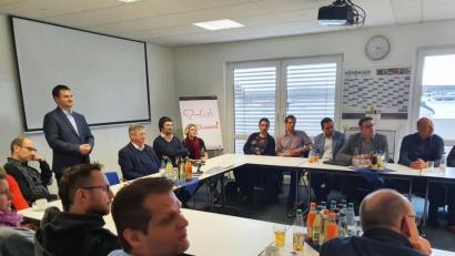 Bild: exb
28 Unternehmer haben sich beim Unternehmer-Dialog eingefunden.