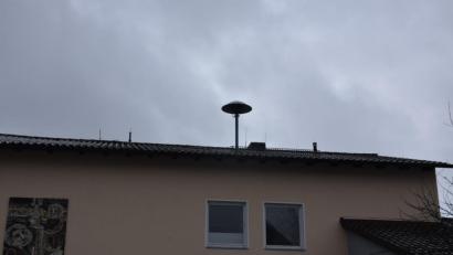 Bild: fla
Für die Anlage auf dem Waldthurner Gemeindehaus muss ein neues Sirenensteuergerät angeschafft werden.