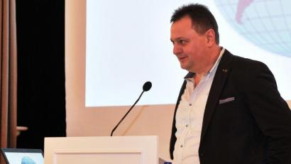 Bild: Peter Ringeisen/exb
Über das Thema "Landwirtschaft: Einblicke in Produktion und Management" referierte Landwirt Andreas Fischer aus Freudenberg.