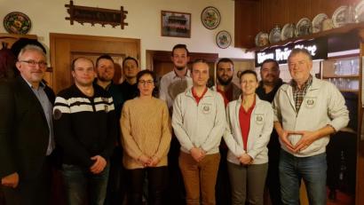 Bild: tok
Von links nach rechts:
Rudolf Schopper, Manuel Bauer, Christian Staff, Christian Punzmann, Sabine Gruber, Philipp Kurth, Markus Kulikow, Patrick Uhl, Christina Bäumler, Markus König und Walter Trauner