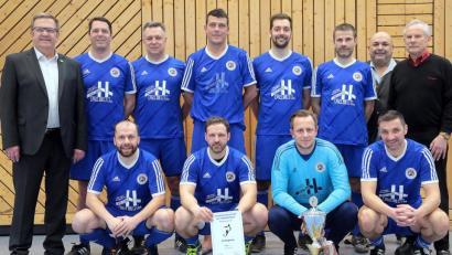 Bild: Wolfgang Steinbacher
Bild: Wolfgang Steinbacher
Fußball-Stadtmeisterschaft - Siegermannschaft Alte Herren SV Raigering