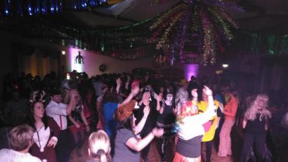 Bild: rfi
Beste Stimmung herrschte am Samstagabend bei der Premiere vom "Fasching am Tännesberg".