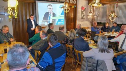 Bild: exb
Norbert Eckl blickt als amtierender Bürgermeister zurück auf die vergangene Periode und hat bereits viele Ziele im Gepäck für die nächste Amtszeit.