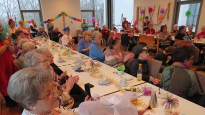 Bild: adj
Spass und Faschingsgaudi war bei der SEnoirenrunde St. Elisabeth angesagt.