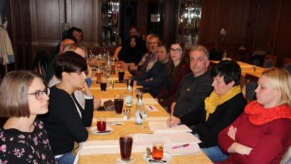 Bild: kro
Tradition hat in der Klosterstadt das alljährliche Familienstammtischtreffen, zu dem die Stadt die Verantwortlichen der Vereine und Gruppierungen einlädt.