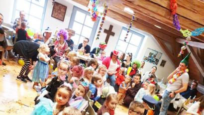 Bild: no
Tolle Stimmung herrschte beim Fasching der Kindertagesstätte St. Vitus im Pfarrzentrum Patrona Bavariae.