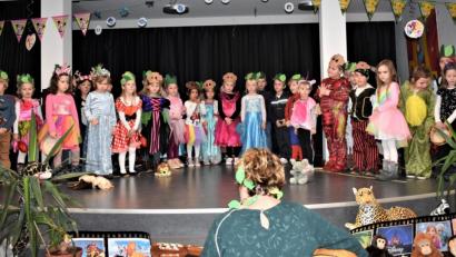 Bild: rgr
Wenn sich wilde Tiere zusammentun und feiern, ist Fasching in der Musikschule Vierstädtedreieck angesagt. Die Mädchen und Buben schmettern dabei den "Dschungelsong".