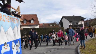 Bild: fz
Auf dem Weg zur Fete ins Sportheim