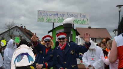 Bild: Freya Stoeckl
Eine Steilvorlage für den Fasching lieferte die Deutsche Bahn.